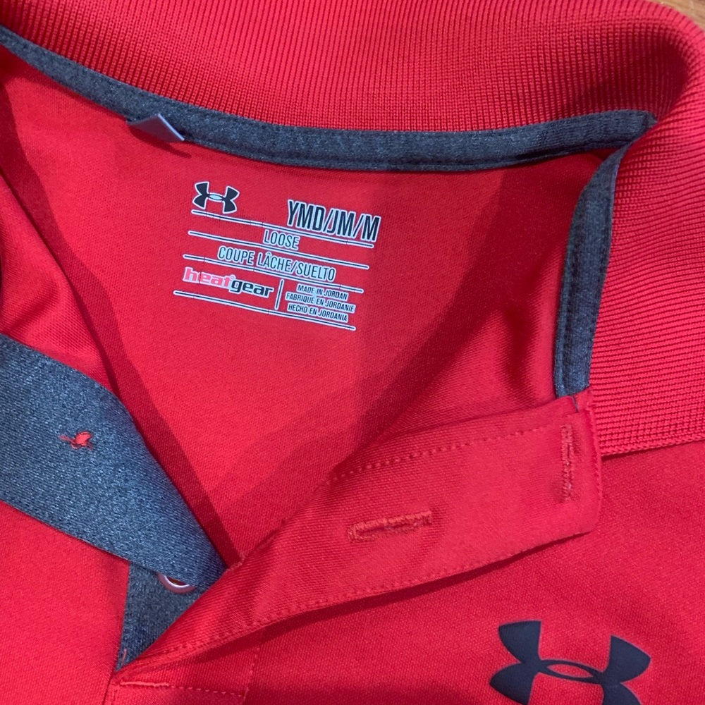 Youth medium Under Armour red short sleeved collared shirt